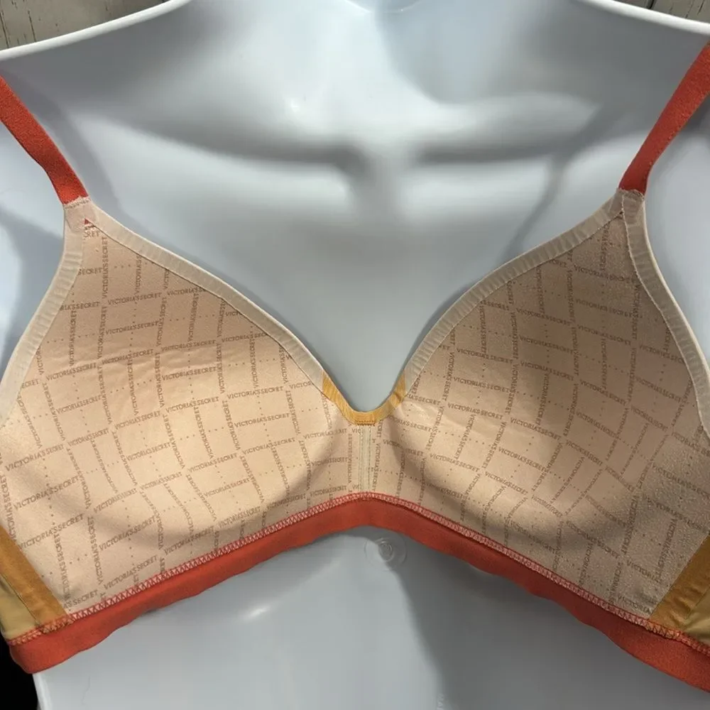 Victoria Secret Wireless Tricolor Soft Cup Lightly Padded T-shirt Front Logo Bra